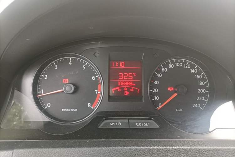 Used Volkswagen Santana 2015 1.6L Manual Fashion Edition Instrument Cluster