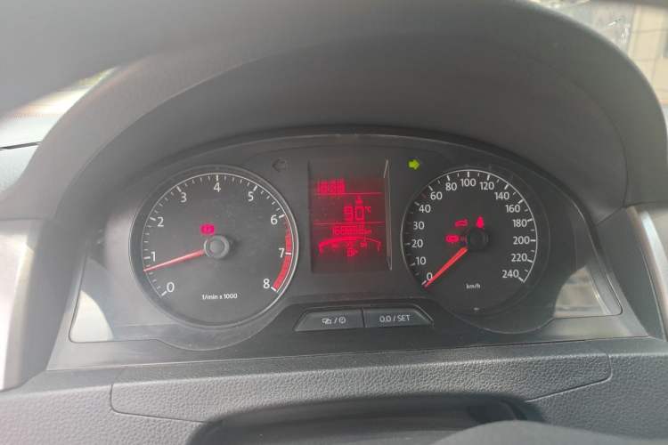 Used Volkswagen Santana 2015 1.6L Manual Comfort Edition Instrument Cluster