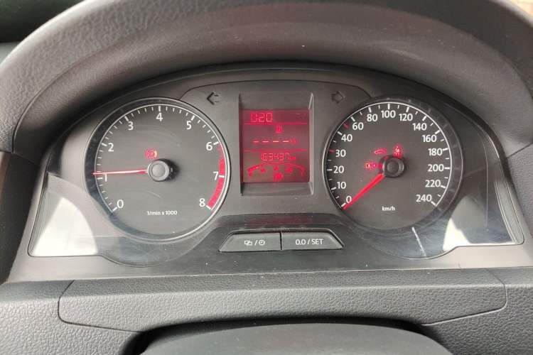 Used Volkswagen Santana 2015 1.6L Manual Comfort Edition Instrument Cluster