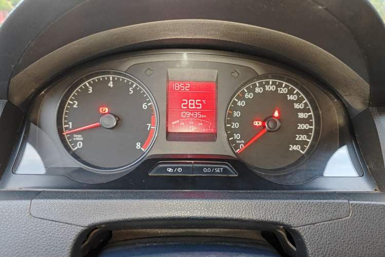 Used Volkswagen Santana 2015 1.4L Manual Fashion Edition Instrument Cluster