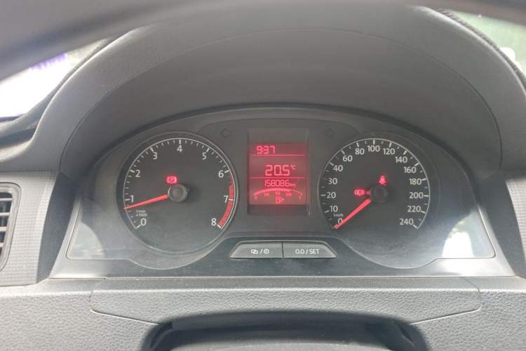 Used Volkswagen Santana 2015 1.4L Manual Fashion Edition Instrument Cluster