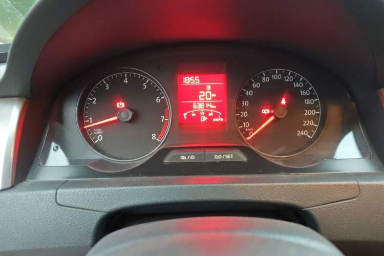 Used Volkswagen Santana 2015 1.6L Manual Comfort Edition Instrument Cluster