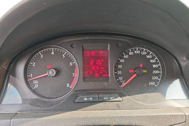 Used Volkswagen Santana 2015 1.6L Automatic Fashion Edition Instrument Cluster