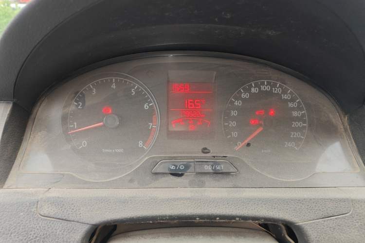 Used Volkswagen Santana 2015 1.6L Manual Fashion Edition Instrument Cluster
