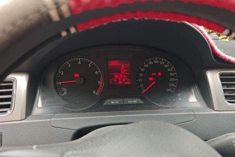 Used Volkswagen Santana 2015 1.6L Manual Comfort Edition Instrument Cluster