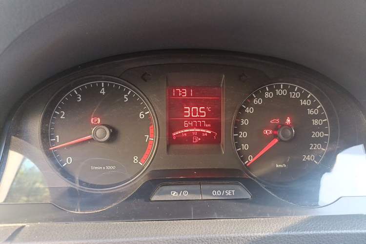 Used Volkswagen Santana 2015 1.6L Manual Fashion Edition Instrument Cluster