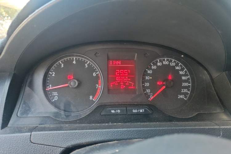 Used Volkswagen Santana 2015 1.6L Manual Fashion Edition Instrument Cluster