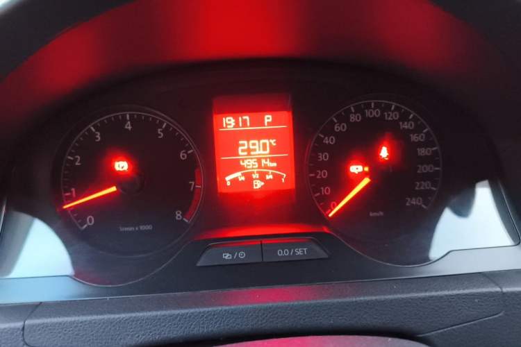 Used Volkswagen Santana 2015 1.6L Automatic Fashion Edition Instrument Cluster
