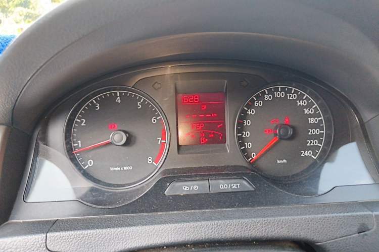 Used Volkswagen Santana 2015 1.6L Manual Fashion Edition Instrument Cluster