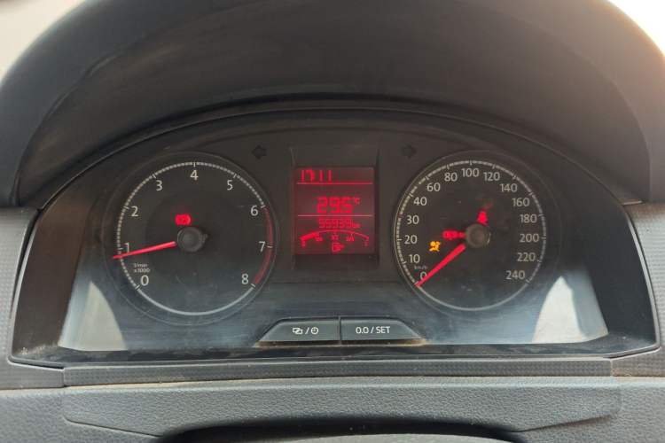 Used Volkswagen Santana 2015 1.6L Manual Fashion Edition Instrument Cluster