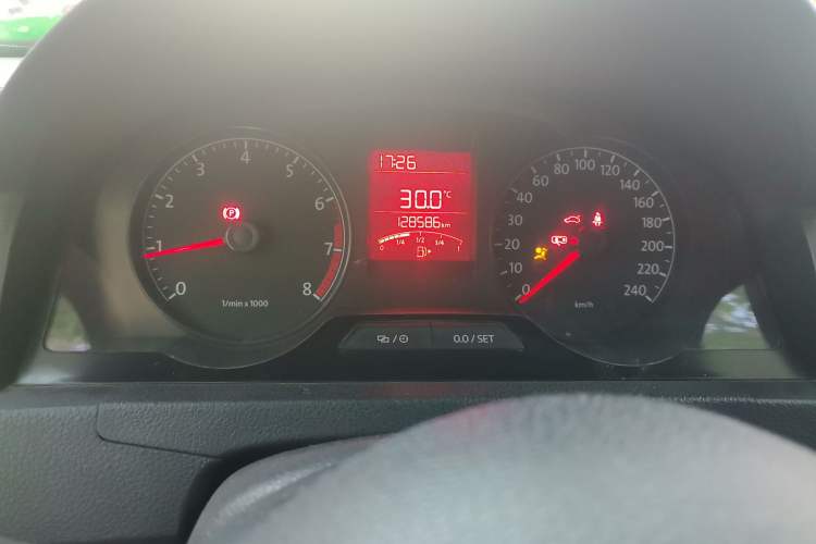 Used Volkswagen Santana 2015 1.4L Manual Fashion Edition Instrument Cluster