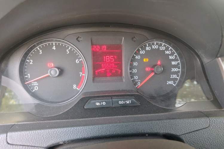 Used Volkswagen Santana 2015 1.6L Manual Comfort Edition Instrument Cluster