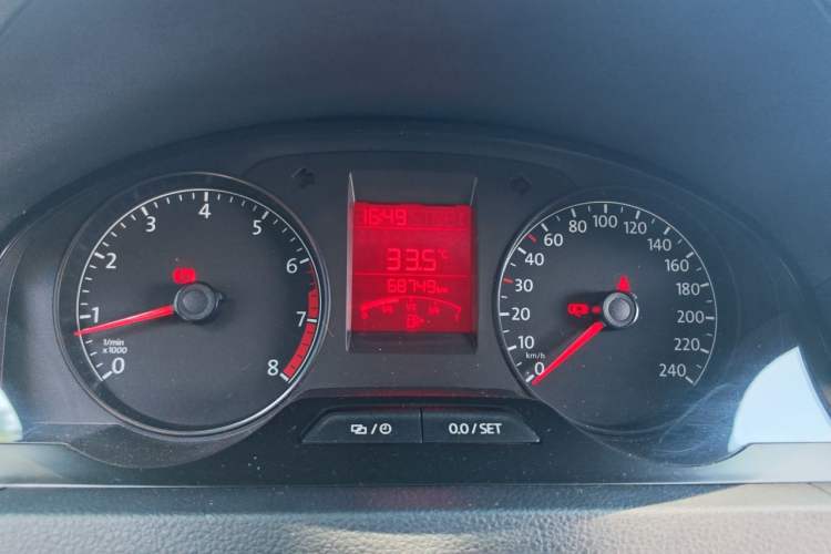 Used Volkswagen Santana 2015 HaoNa 1.6L Manual Fashion Edition Instrument Cluster