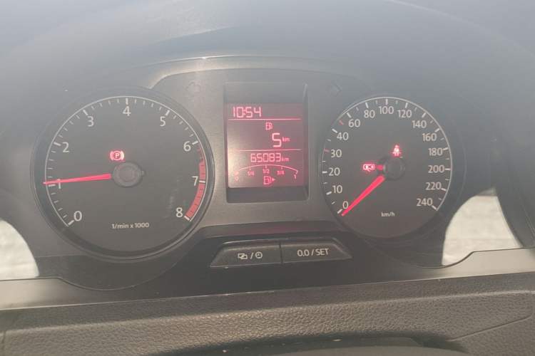 Used Volkswagen Santana 2015 1.6L Manual Comfort Edition Instrument Cluster