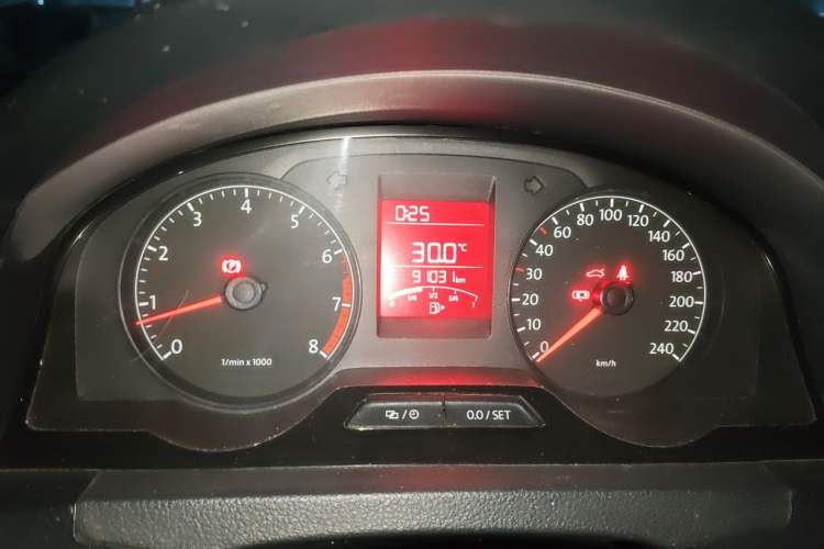 Used Volkswagen Santana 2015 1.6L Manual Fashion Edition Instrument Cluster