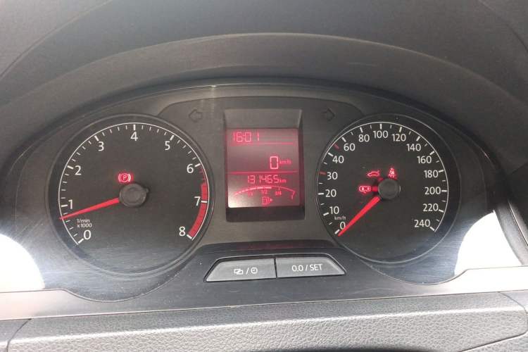 Used Volkswagen Santana 2015 1.6L Manual Comfort Edition Instrument Cluster