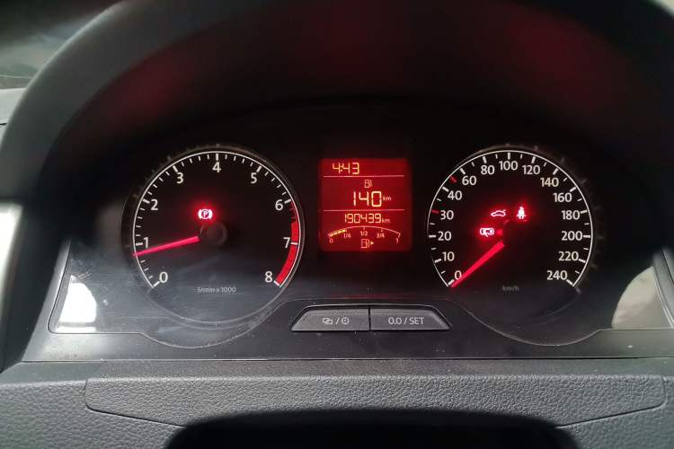 Used Volkswagen Santana 2015 1.6L Manual Comfort Edition Instrument Cluster