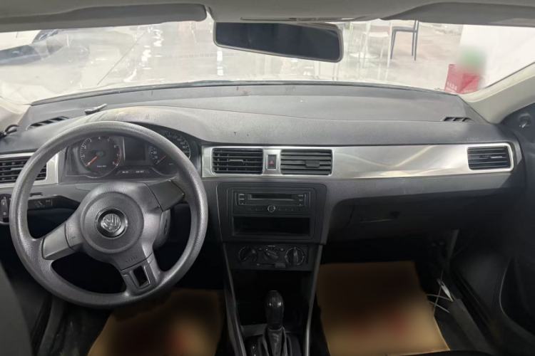 Used Volkswagen Santana 2015 1.6L Automatic Fashion Edition Interior 1