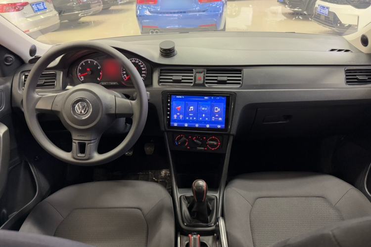 Used Volkswagen Santana 2015 1.4L Manual Fashion Edition Interior 1
