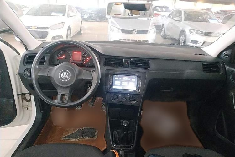 Used Volkswagen Santana 2015 1.4L Manual Fashion Edition Interior 2