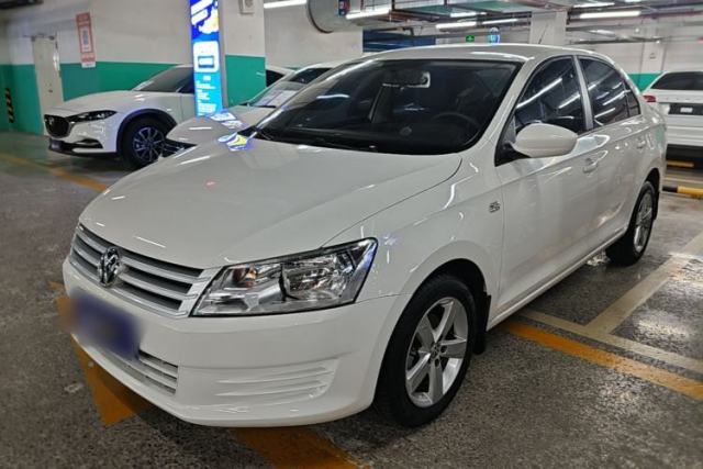 Używany Volkswagen Santana 2015 1.6L Automatic Fashion Edition