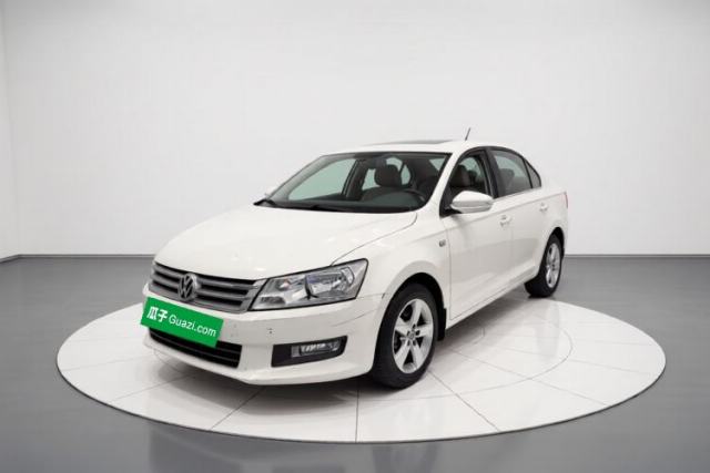 Ojetý Volkswagen Santana 2015 1.6L Automatic Comfort Edition