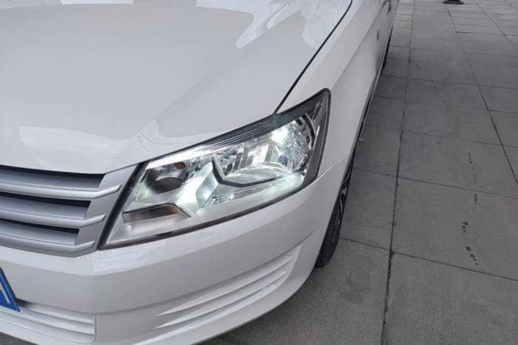Used Volkswagen Santana 2015 1.4L Manual Fashion Edition Left Front Headlight