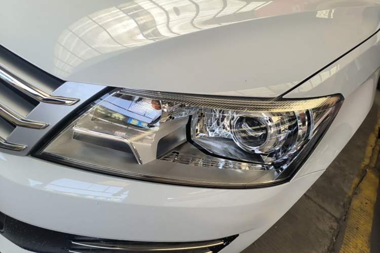Used Volkswagen Santana 2015 1.4L Manual Fashion Edition Left Front Headlight