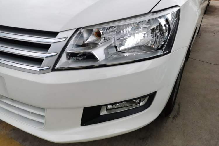 Used Volkswagen Santana 2015 1.6L Manual Comfort Edition Left Front Headlight