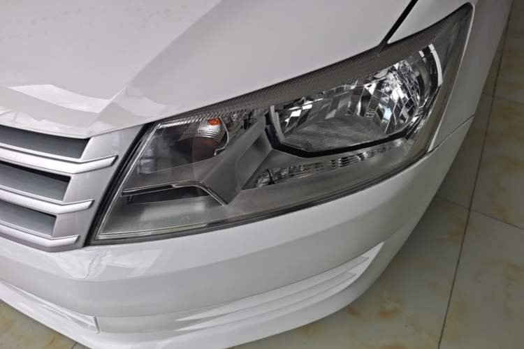 Used Volkswagen Santana 2015 1.6L Manual Fashion Edition Left Front Headlight