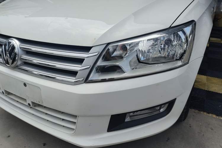 Used Volkswagen Santana 2015 1.6L Automatic Comfort Edition Left Front Headlight