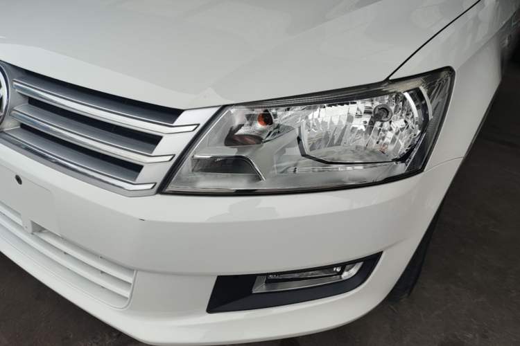 Used Volkswagen Santana 2015 1.6L Manual Comfort Edition Left Front Headlight
