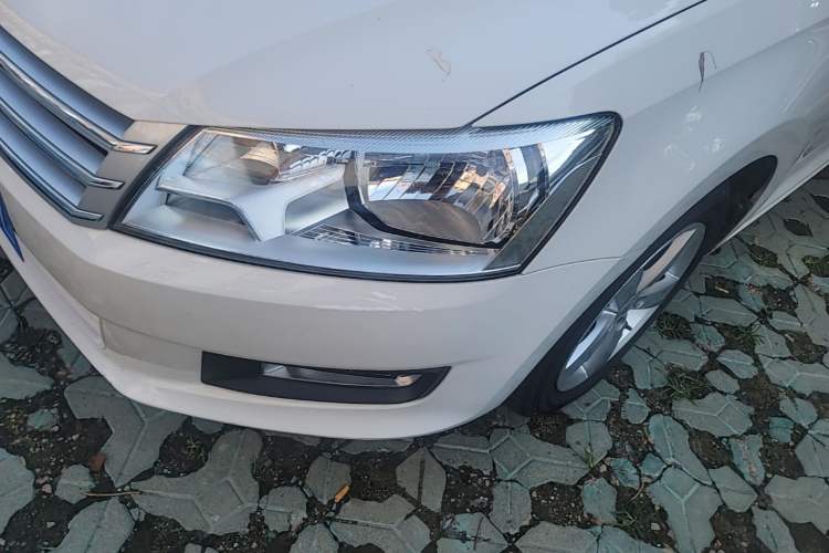 Used Volkswagen Santana 2015 1.6L Manual Comfort Edition Left Front Headlight