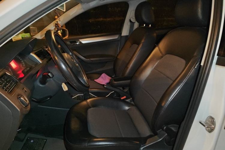 Used Volkswagen Santana 2015 1.6L Manual Comfort Edition Left Front Seat