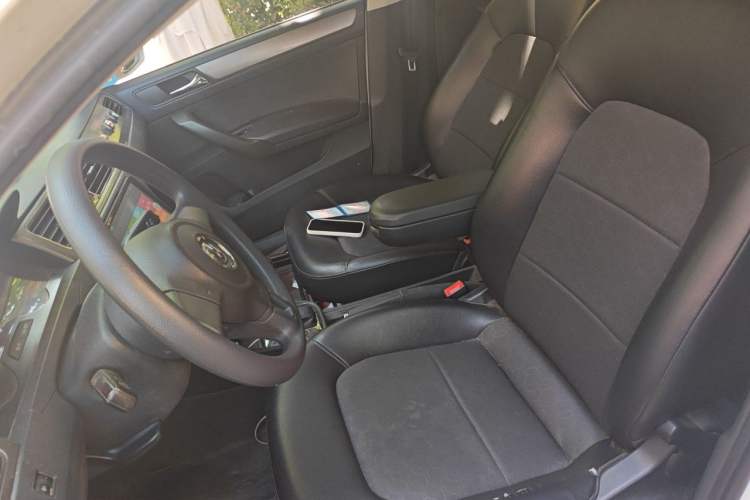 Used Volkswagen Santana 2015 1.6L Automatic Comfort Edition Left Front Seat