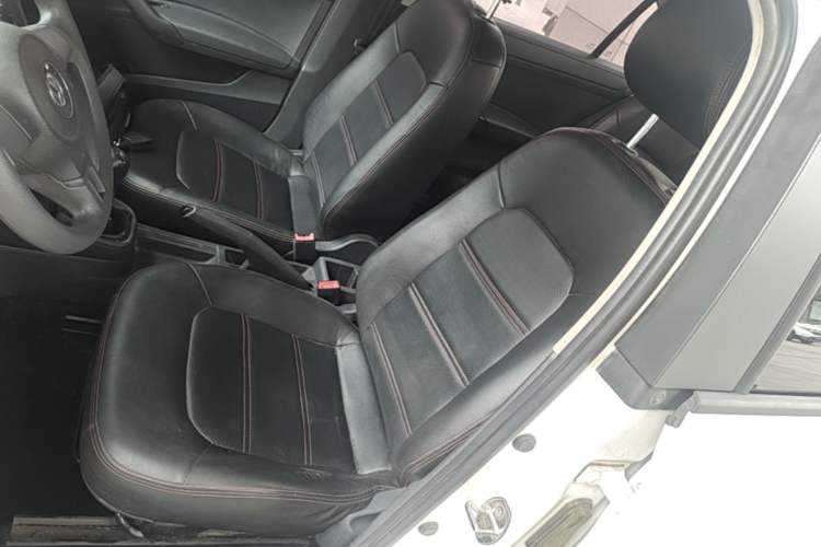 Used Volkswagen Santana 2015 1.4L Manual Fashion Edition Left Front Seat