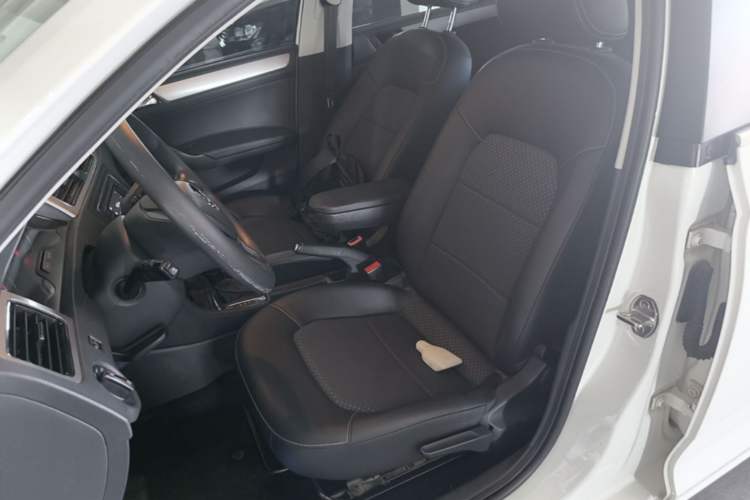Used Volkswagen Santana 2015 Haval H6 1.6L Automatic Comfort Model Left Front Seat