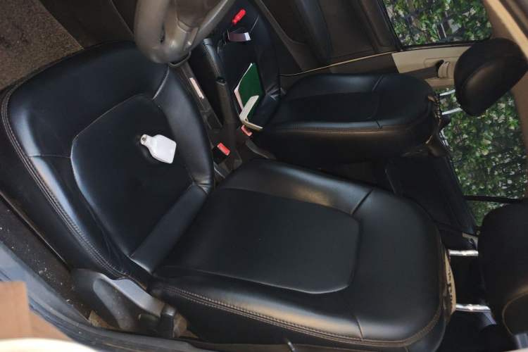Used Volkswagen Santana 2015 1.6L Manual Fashion Edition Left Front Seat