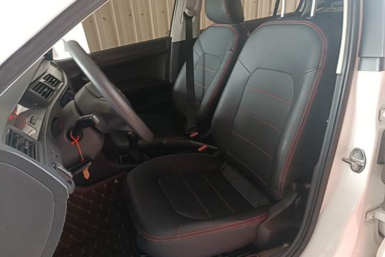 Used Volkswagen Santana 2015 1.4L Manual Fashion Edition Left Front Seat