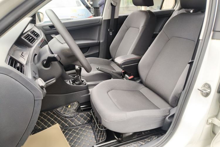 Used Volkswagen Santana 2015 1.4L Manual Fashion Edition Left Front Seat