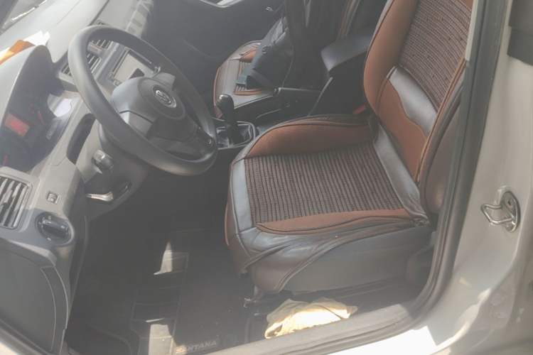 Used Volkswagen Santana 2015 1.6L Manual Fashion Edition Left Front Seat