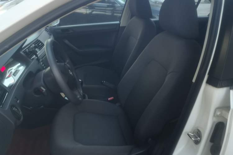 Used Volkswagen Santana 2015 1.6L Manual Fashion Edition Left Front Seat