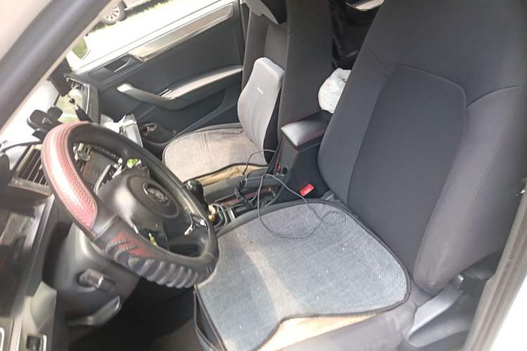Used Volkswagen Santana 2015 1.6L Manual Fashion Edition Left Front Seat