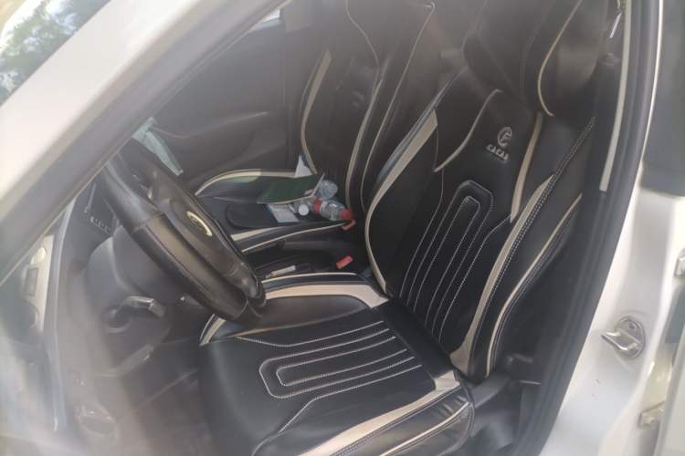 Used Volkswagen Santana 2015 1.6L Manual Fashion Edition Left Front Seat