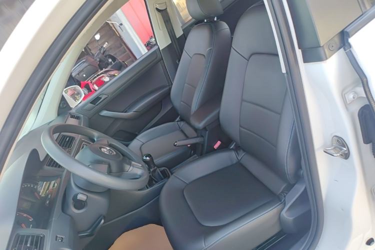 Used Volkswagen Santana 2015 1.6L Manual Fashion Edition Left Front Seat