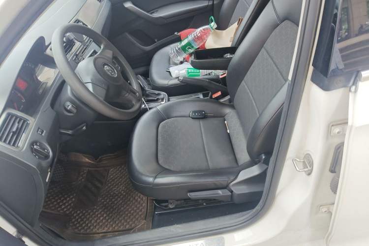 Used Volkswagen Santana 2015 1.6L Automatic Comfort Edition Left Front Seat