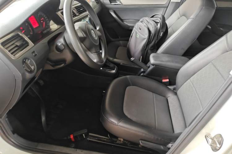 Used Volkswagen Santana 2015 1.6L Automatic Comfort Edition Left Front Seat