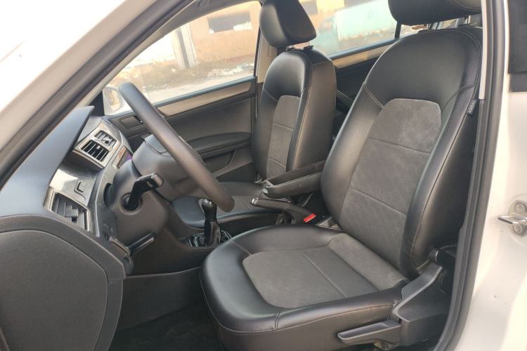 Used Volkswagen Santana 2015 1.6L Manual Comfort Edition Left Front Seat