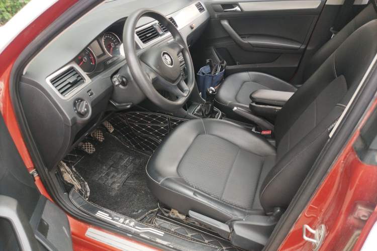 Used Volkswagen Santana 2015 Haval H9 1.6L Manual Comfort Edition Left Front Seat