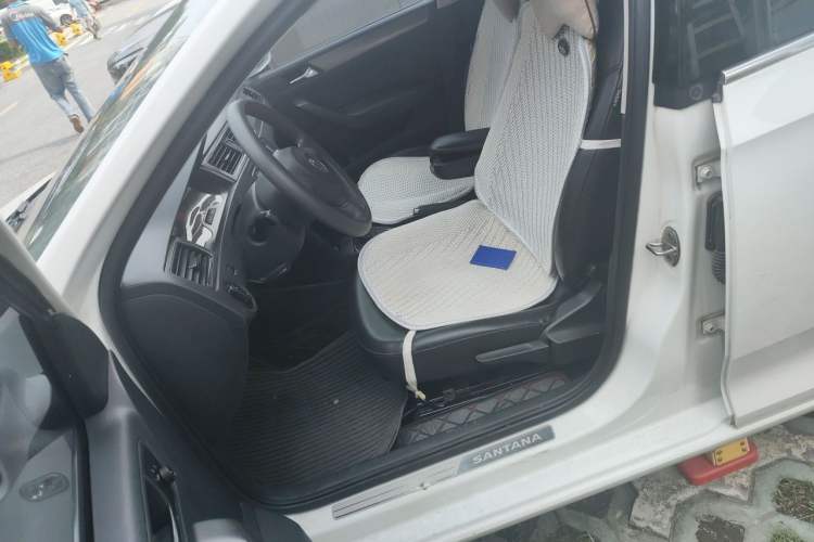 Used Volkswagen Santana 2015 1.6L Automatic Comfort Edition Left Front Seat
